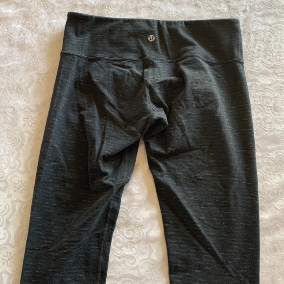 Lululemon Capri leggings - Picture 6 of 16